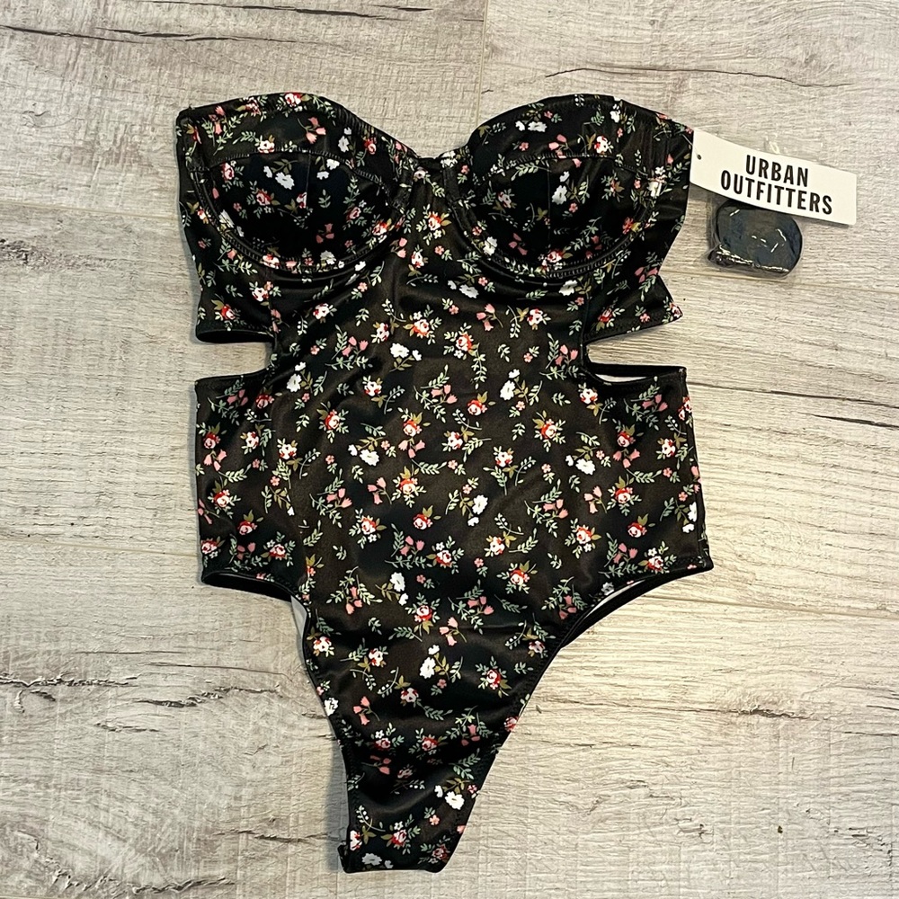 Floral Cut Out Bodysuit WITH TAGS!